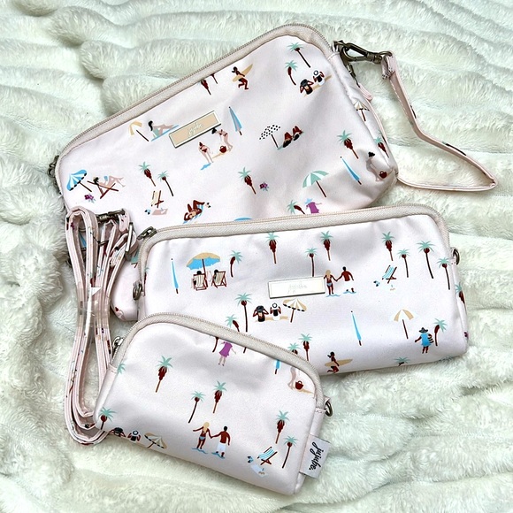 Ju-Ju-Be Handbags - Jujube Be Set Beach Shore Print Set of 3 Nesting Zip Bags